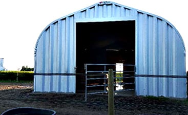 Differences Between Arch Wall and Straight Wall Steel Buildings