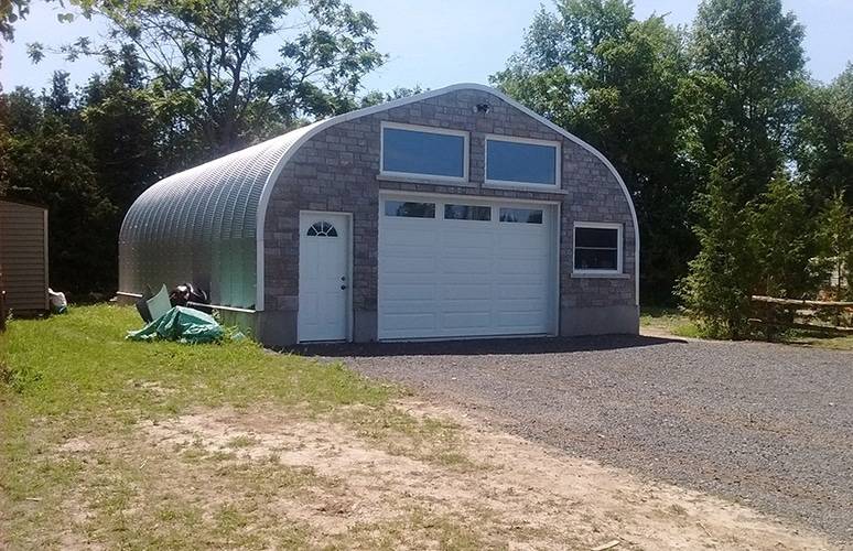 Comparing Metal and Wooden Garages